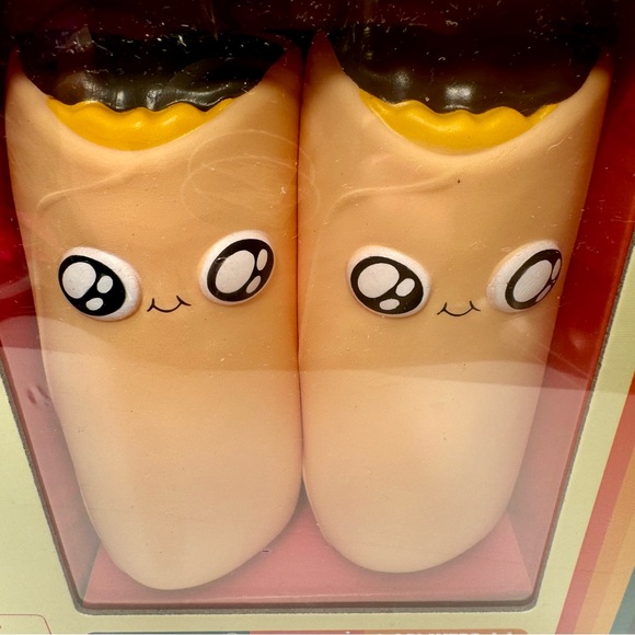 NWT. THROW THROW BURRITO. The world's first dodgeball card game. - Picture 11 of 12